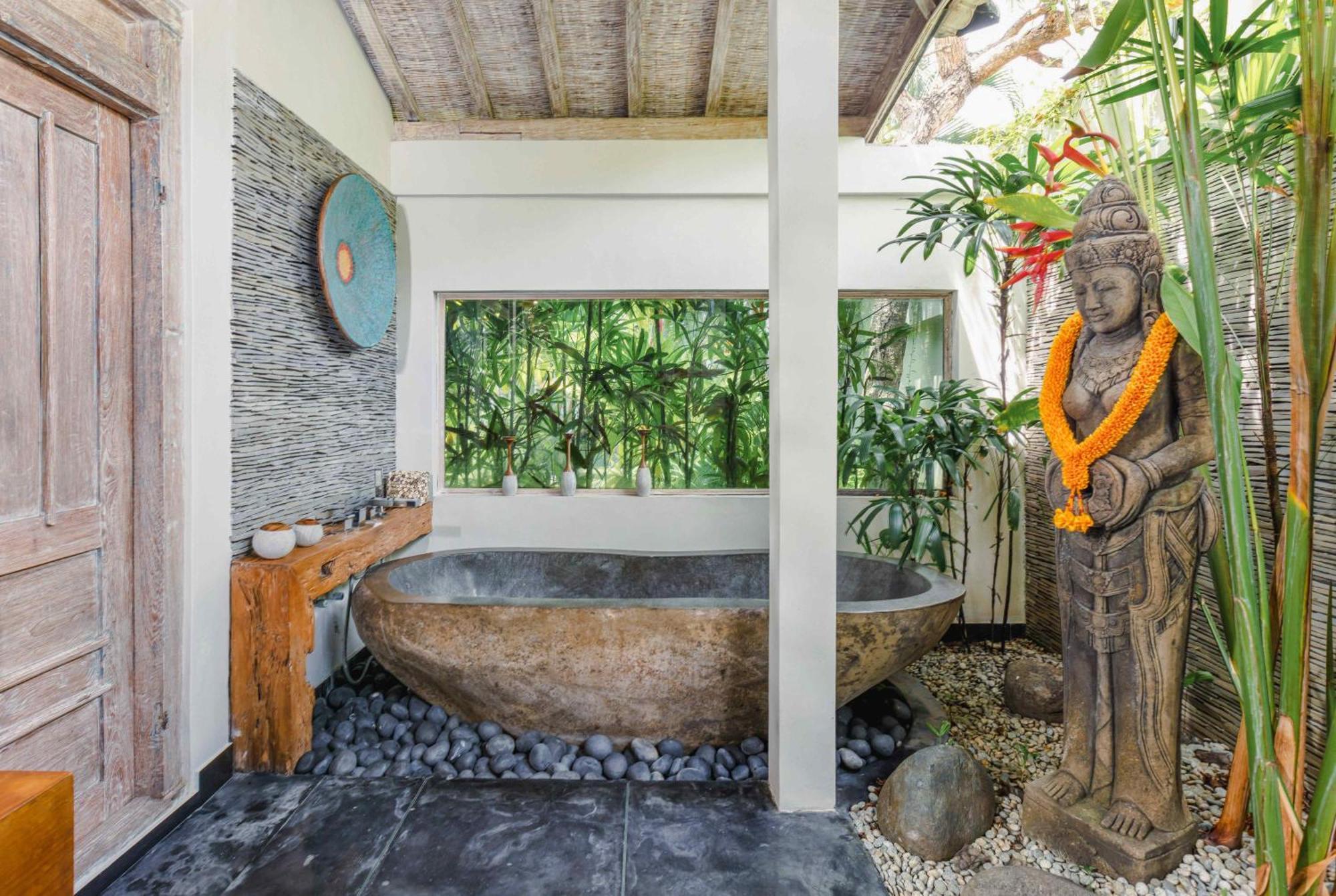 Villa Cinta Damai - Stunning & Stylish 4Br Luxury Villa In The Heart Of Seminyak, Just A 10-Min Walk To The Beach Exterior photo